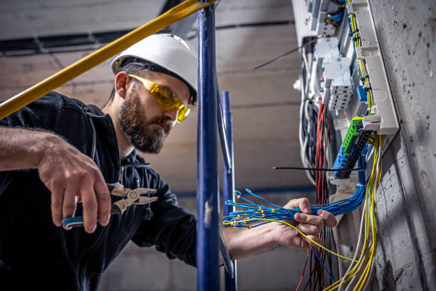 Best Emergency Electrical Repair  in Seymour, WI